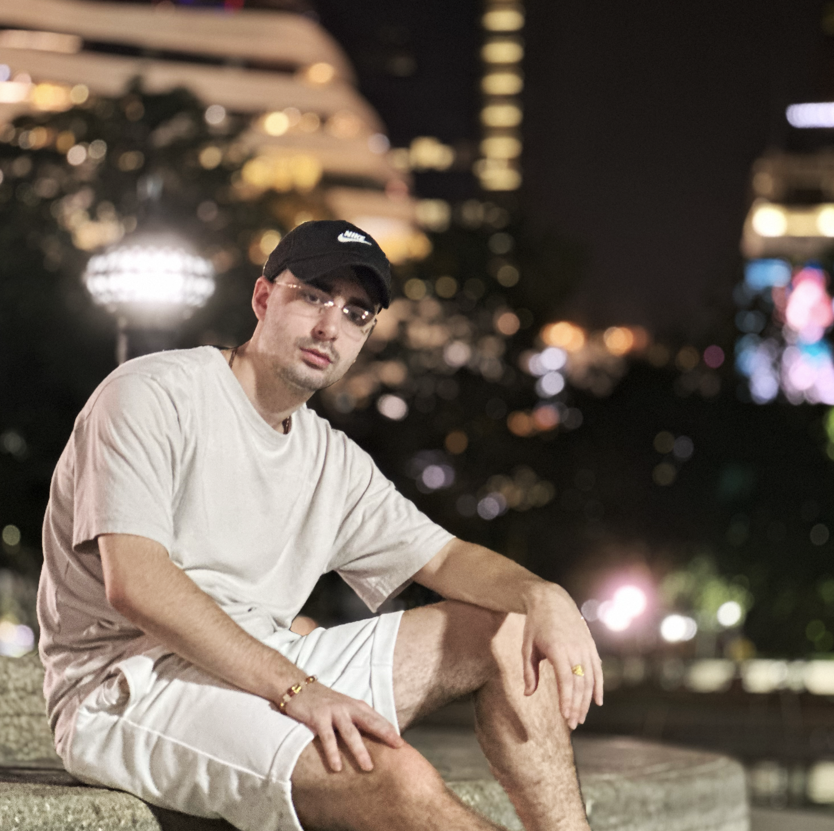 Gee performing live music set - Gee® artist and producer